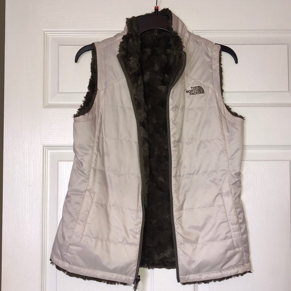 Reversible vest